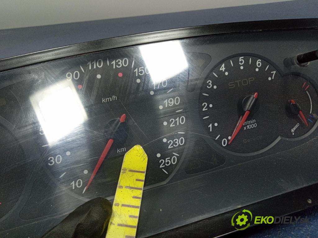 Citroen C5 2.0 hdi 2003 prístrojovka/ budíky 9635289280