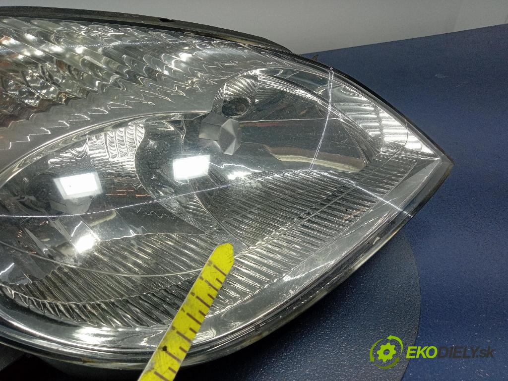 Citroen C5 2003 Reflektor: v pravo: 89005403