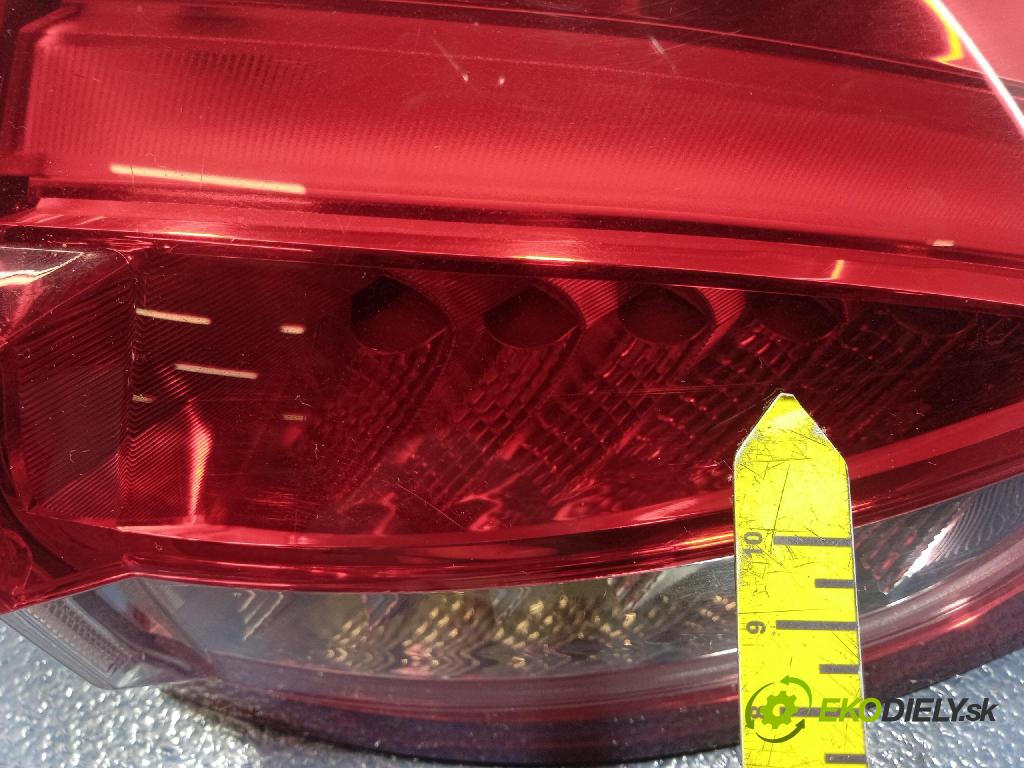 Ford Mondeo 2019 světlo Zad: Práva: Mimo: JS7B-13404-CD