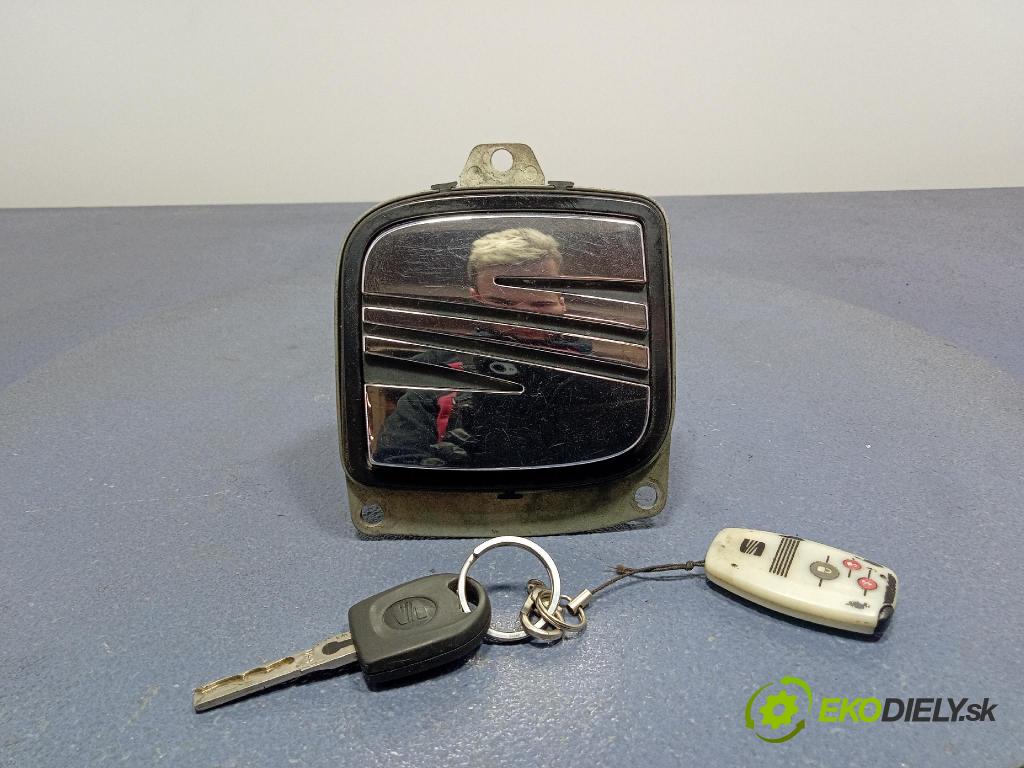 Seat Cordoba 2005 rukoväť Klapky: Zadná: 6L6827573B
