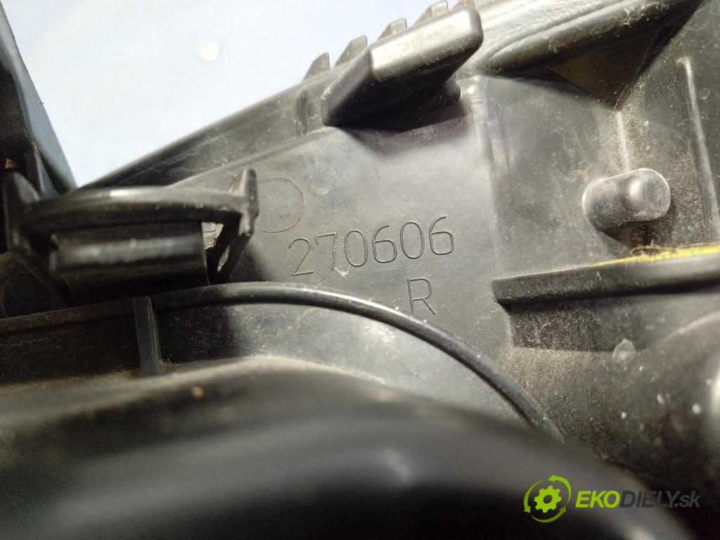 Ford C-max 2005 Reflektor: v pravo: 27606