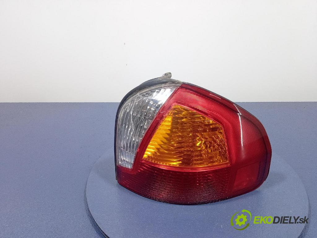 Hyundai Santa fe 2003 svetlo / reflektor zad Prava: Vonkajsia:
