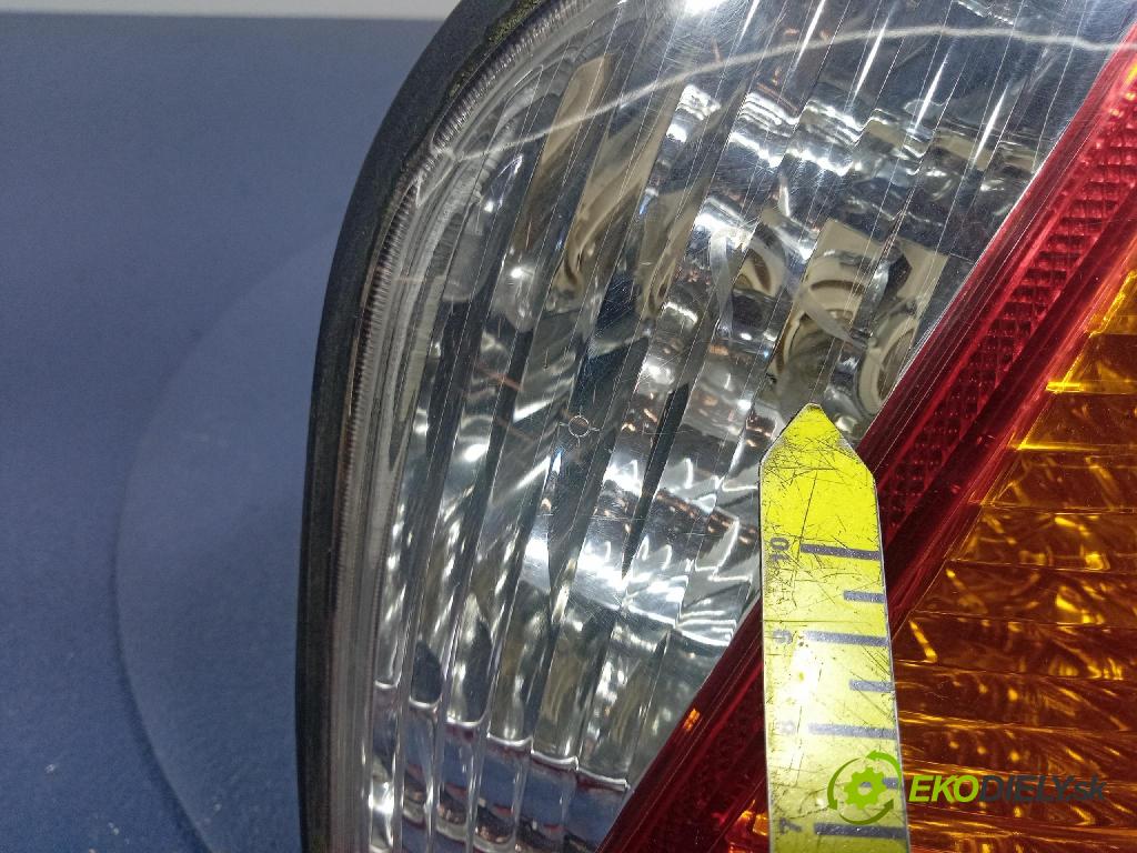 Hyundai Santa fe 2003 svetlo / reflektor zad Prava: Vonkajsia: