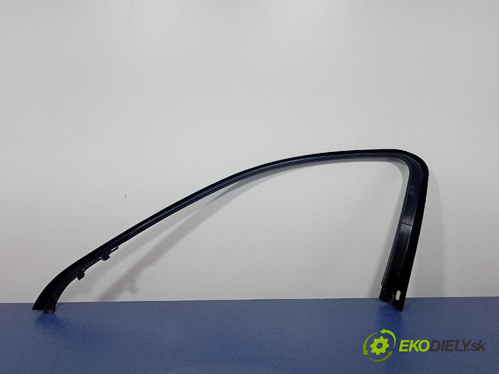 Mercedes E-klasa 2010 lišta Dekoratívne: A2127250171