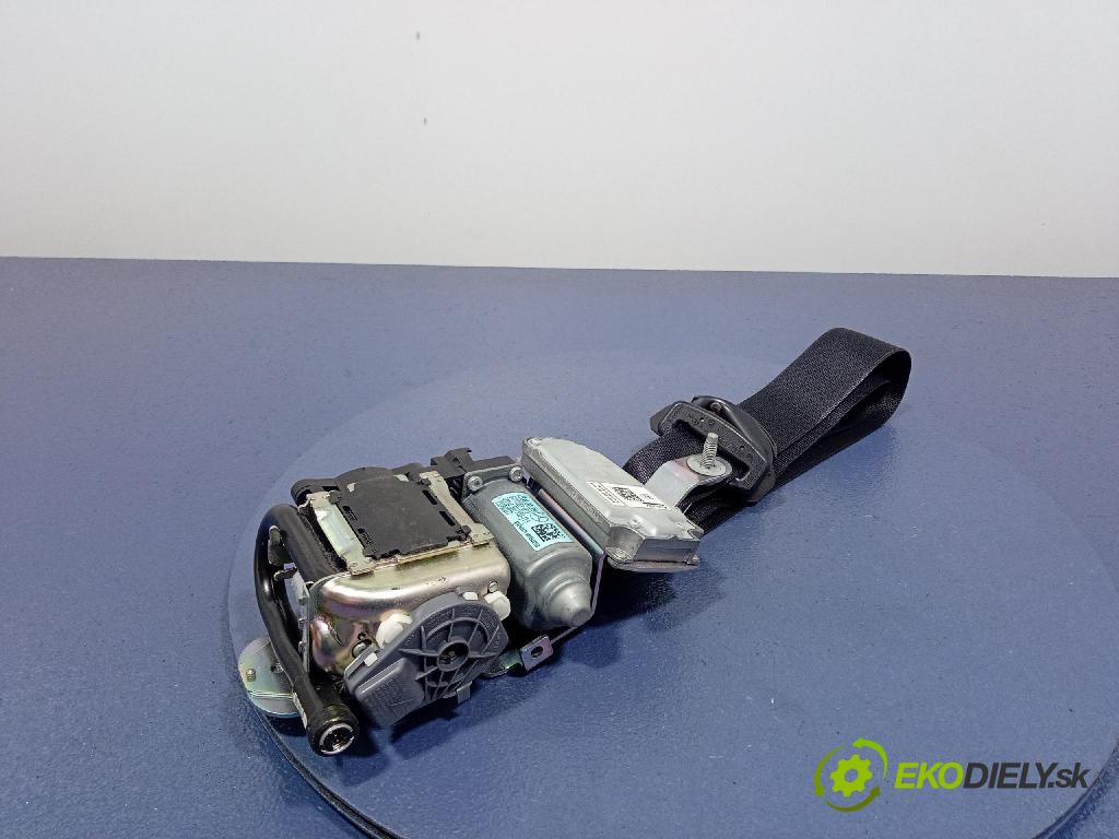 Mercedes E-klasa 2010 Pásy: Bezpečnosť: x 610035800d