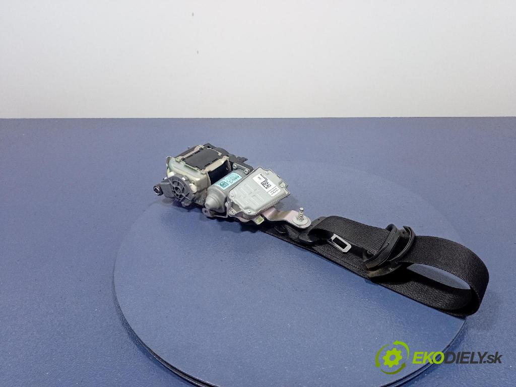 Mercedes E-klasa 2010 Pásy: Bezpečnosť: x 610035800D