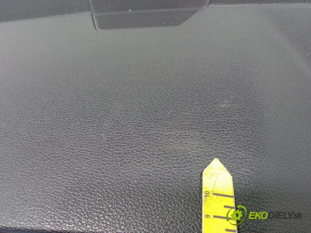 Mercedes E-klasa 2010 kokpit,pristrojová doska A2126802387