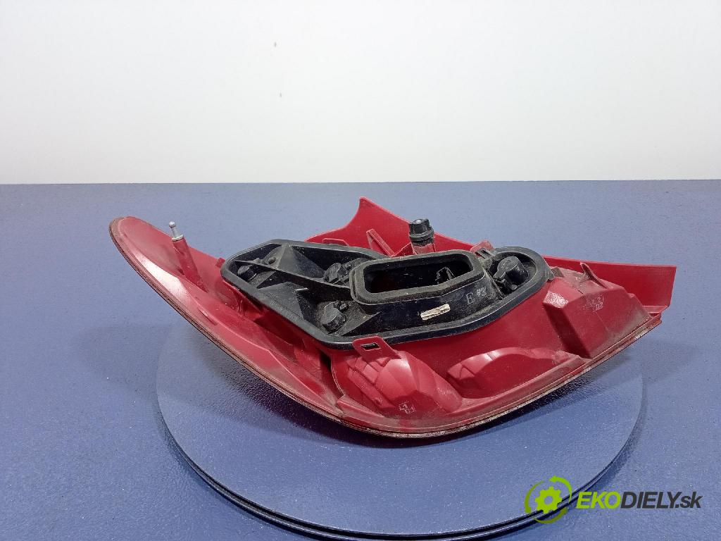Peugeot 207 2006 svetlo / reflektor zad Prava: Vonkajsia: 9649986580