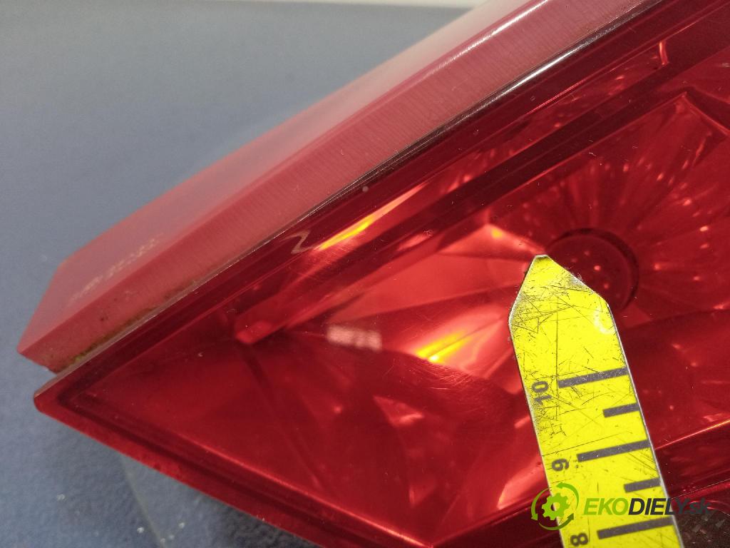 Peugeot 207 2006 svetlo / reflektor zad Prava: Vonkajsia: 9649986580