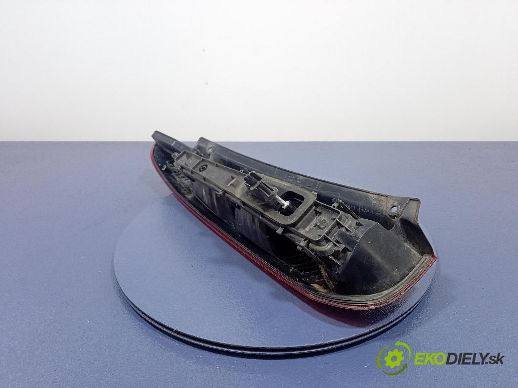 Ford Fusion 2005 svetlo / reflektor zad Prava: Vonkajsia: 2N11-13A602-B