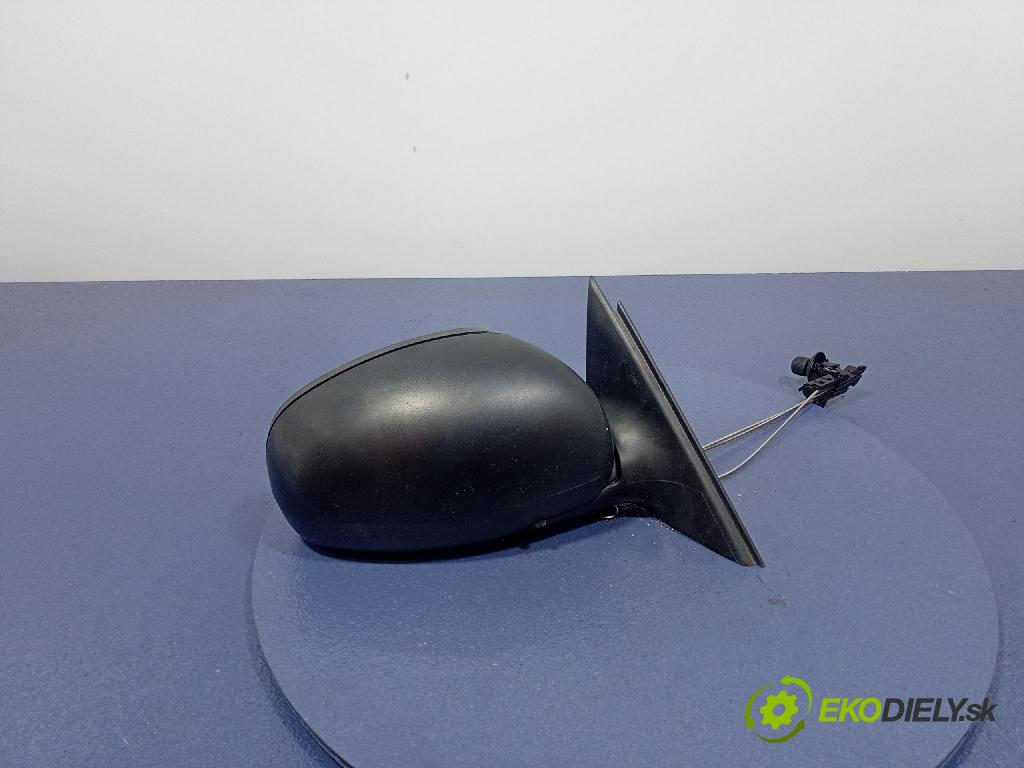 Skoda Fabia 2010 zrkadlo pravé