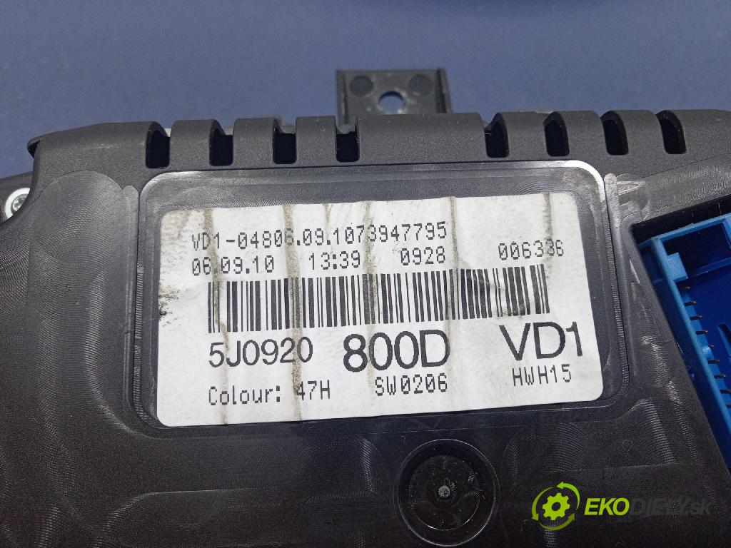 Skoda Fabia 2010 prístrojovka/ budíky 5j0920800d