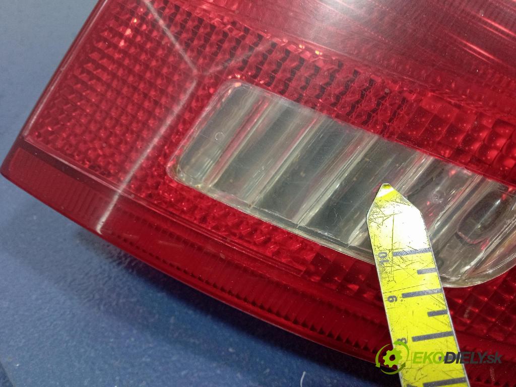 Skoda Fabia 2010 svetlo / reflektor zad Prava: Vonkajsia: 5J6945096