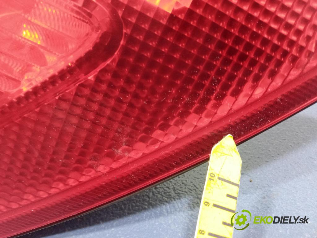 Skoda Fabia 2010 svetlo / reflektor zad Prava: Vonkajsia: 5J6945096