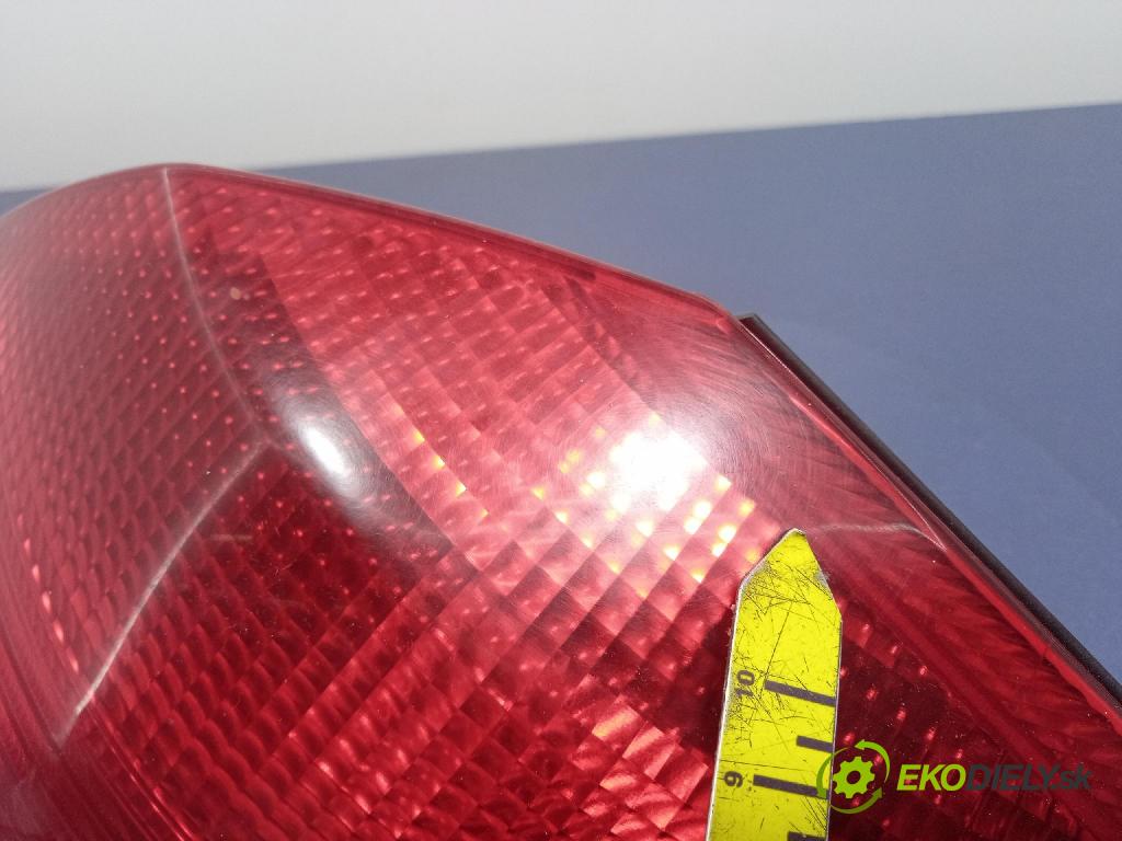 Skoda Fabia 2010 svetlo / reflektor zad Prava: Vonkajsia: 5J6945096