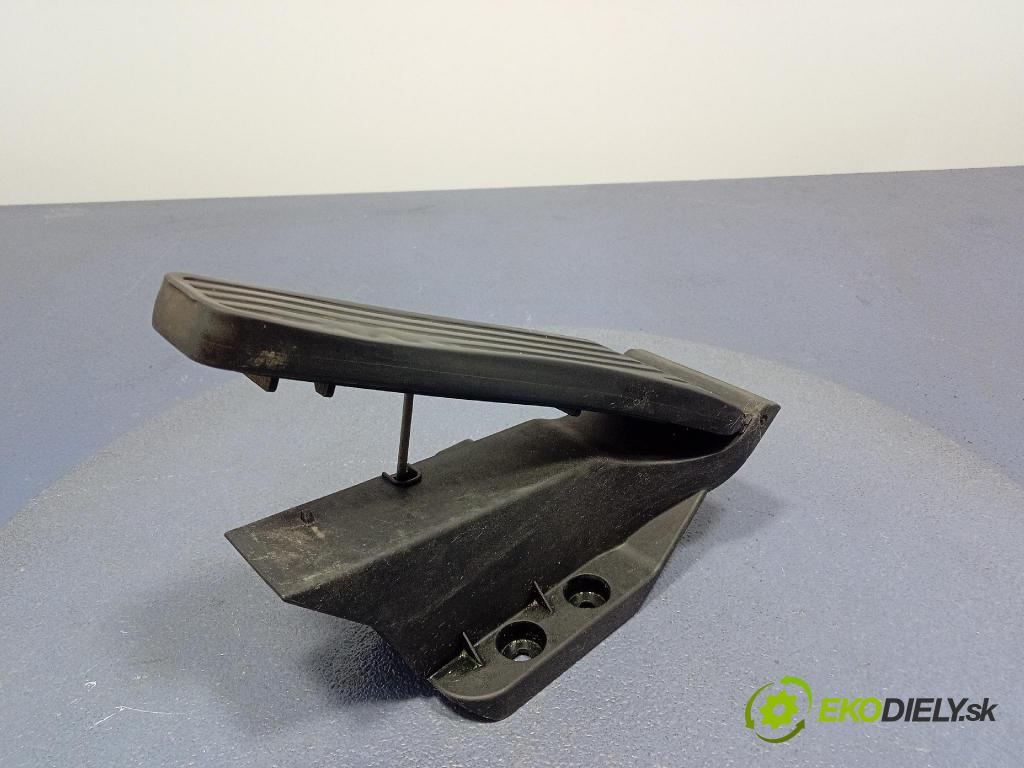 Mercedes E-klasa 2010 pedal Plyn: A2043000004