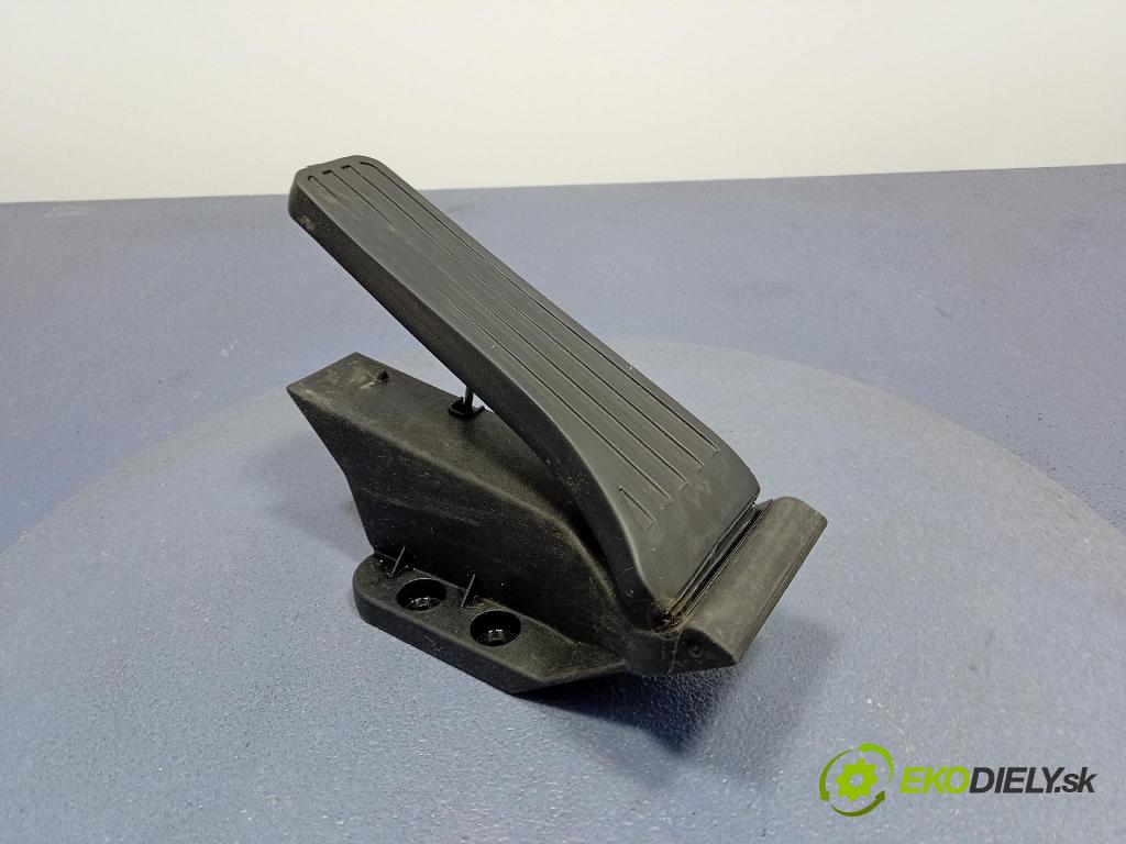Mercedes E-klasa 2010 pedal Plyn: A2043000004