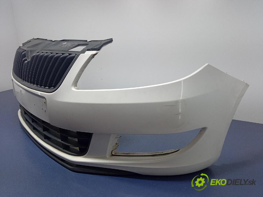 Skoda Fabia 2010 nárazník Predné 5j0507221d