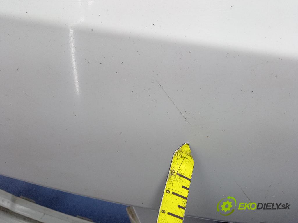 Skoda Fabia 2010 nárazník Predné 5j0507221d
