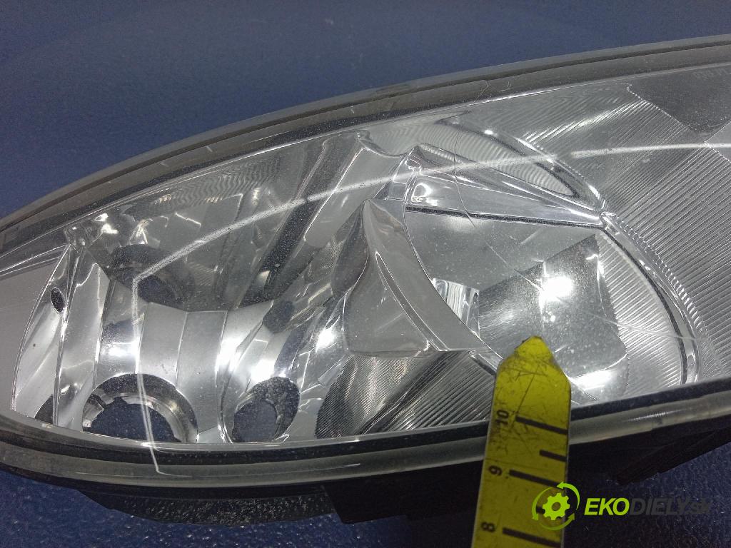 Skoda Fabia 2010 Halogen v pravo: 5J0941700B