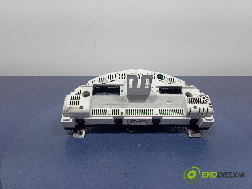 Mercedes A-Klasa 2000 prístrojovka/ budíky A1685404811