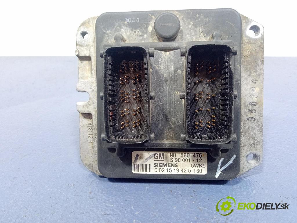 Opel Astra 2000 riadiaca jednotka Motor: 90560476