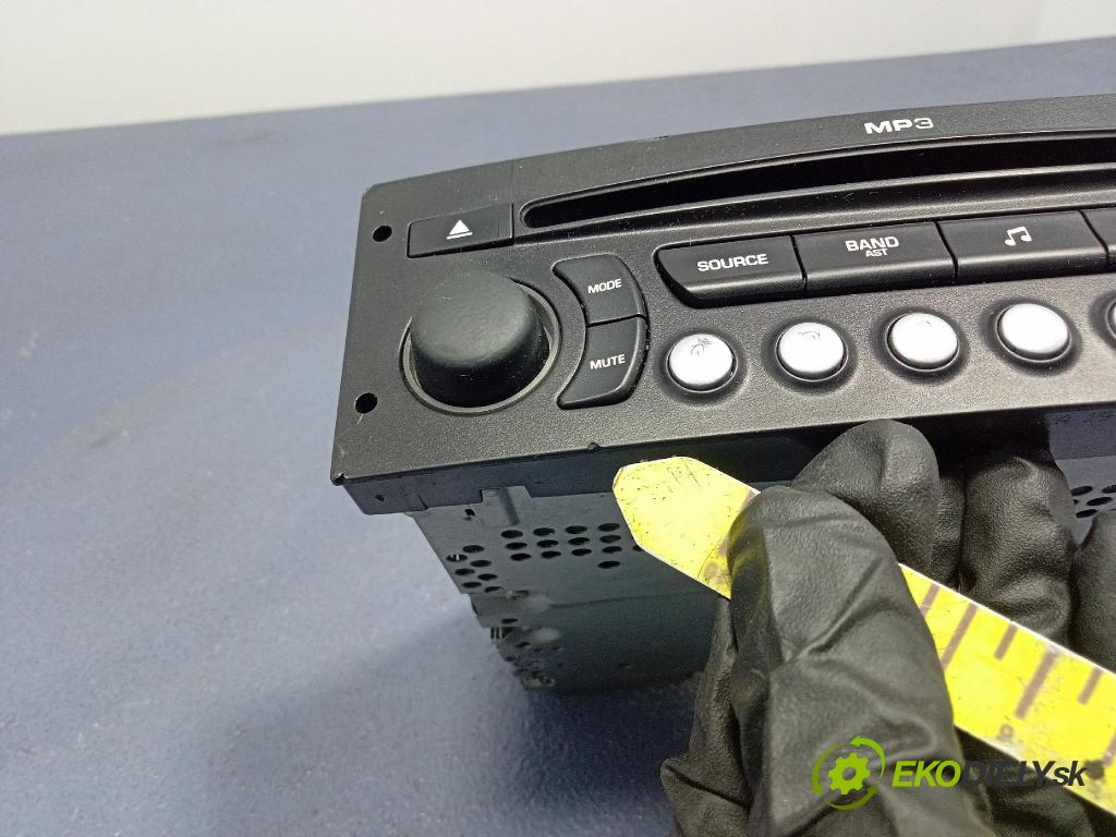 Citroen C4 picasso 2007 Radio I Navigácia: 96591777XT