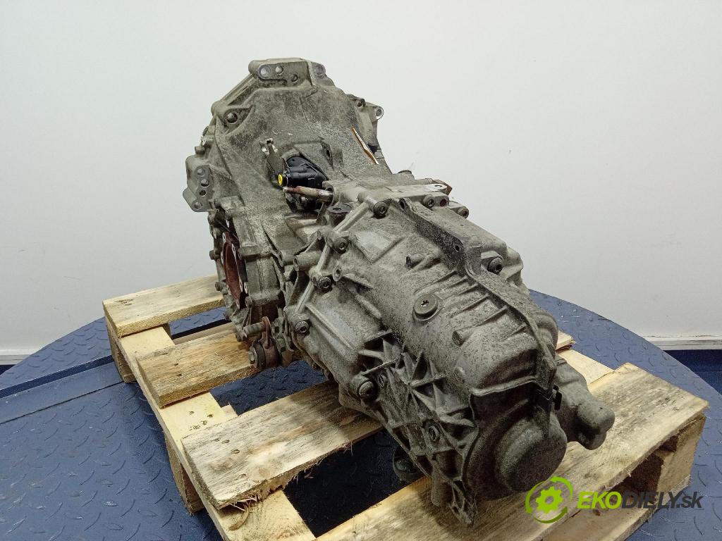 Audi A4 2006 prevodovka Manualna JME