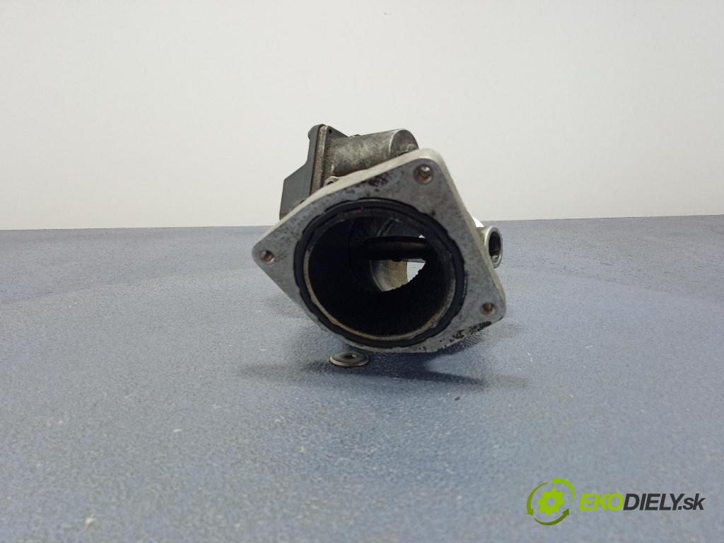Audi A4 2006 klapka 8E0145997A