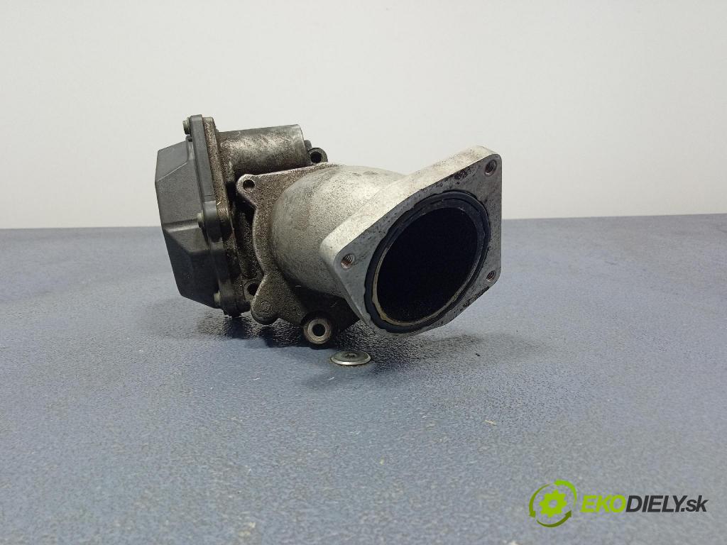 Audi A4 2006 klapka 8E0145997A