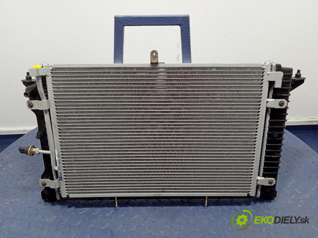 Audi A4 2006 chladič Voda: 60314A