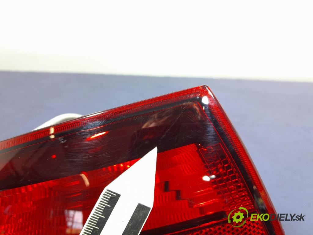 Skoda Rapid 2017 svetlo / reflektor zad ľavá Vonkajsia: 5JH945207