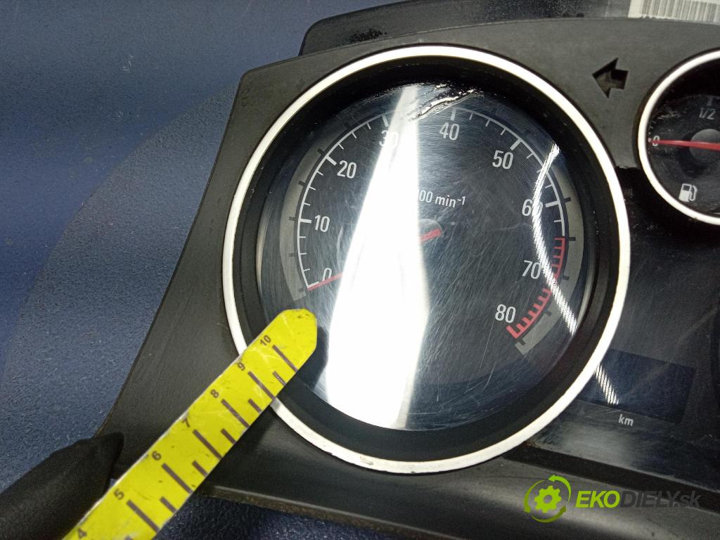 Opel Zafira 2006 prístrojovka/ budíky 13216682