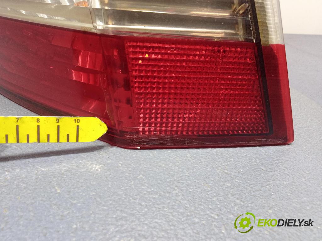 Volvo S40/V40 2004 svetlo / reflektor zad Prava: Vonkajsia: 30678740