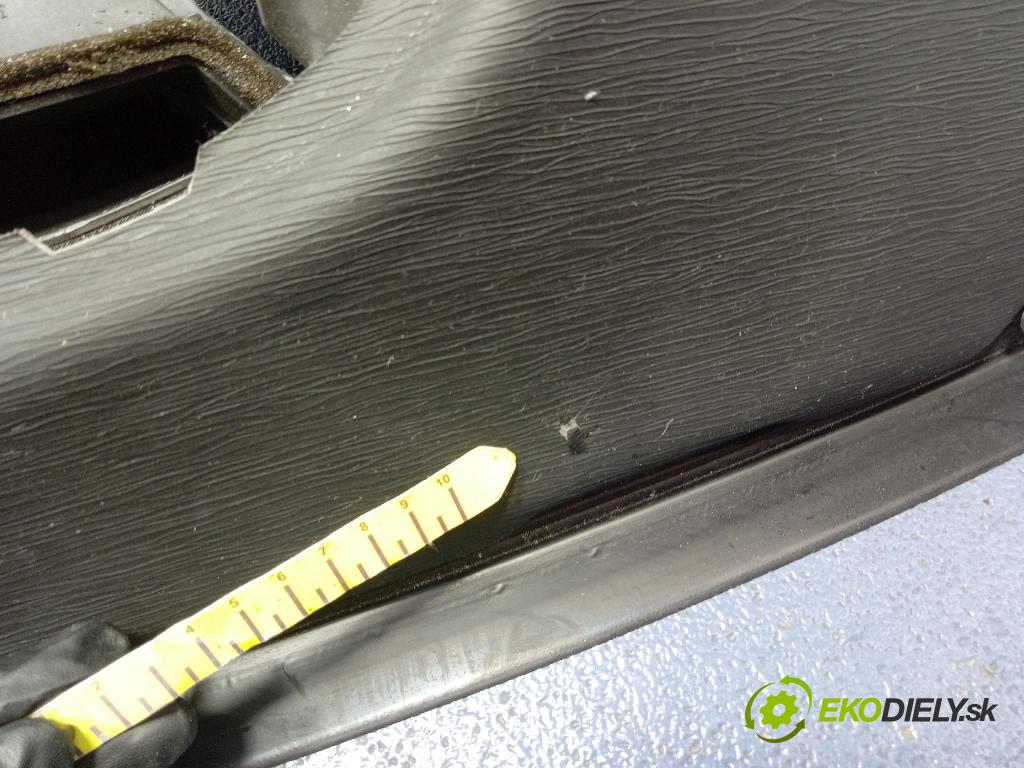 Citroen C3 picasso 2009 kokpit,pristrojová doska 9683066480