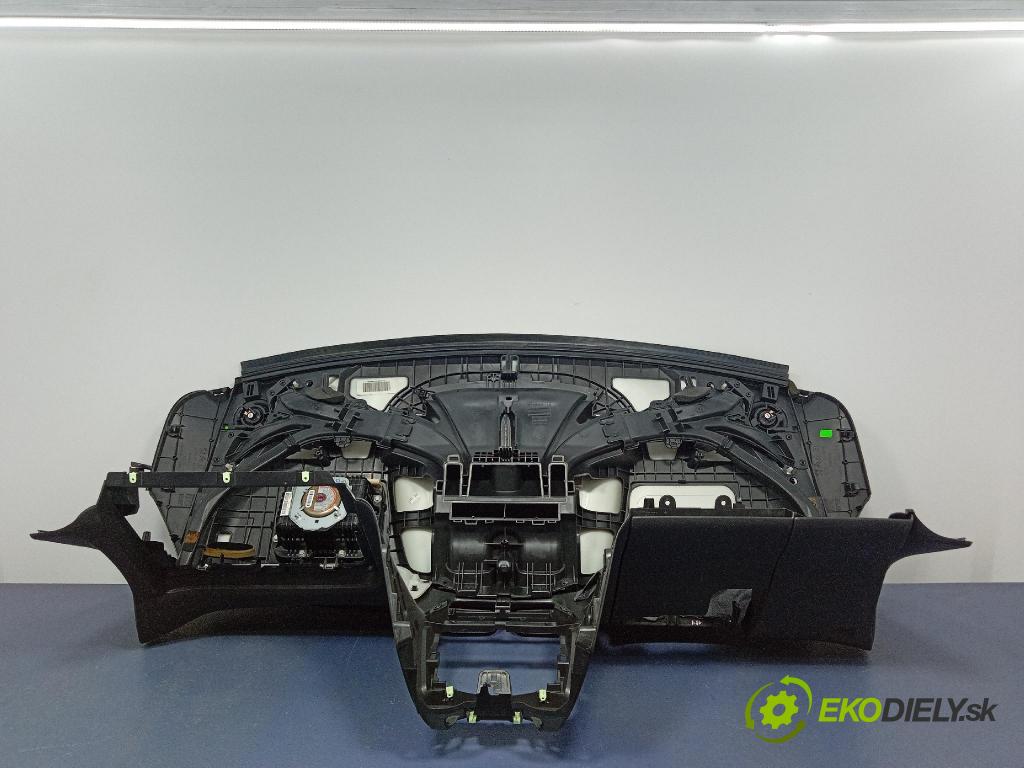 Citroen C3 picasso 2009 kokpit,pristrojová doska 9683066480