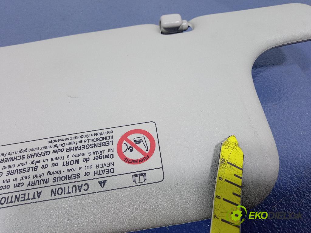 Toyota Verso 2003 kryt slnečná clona