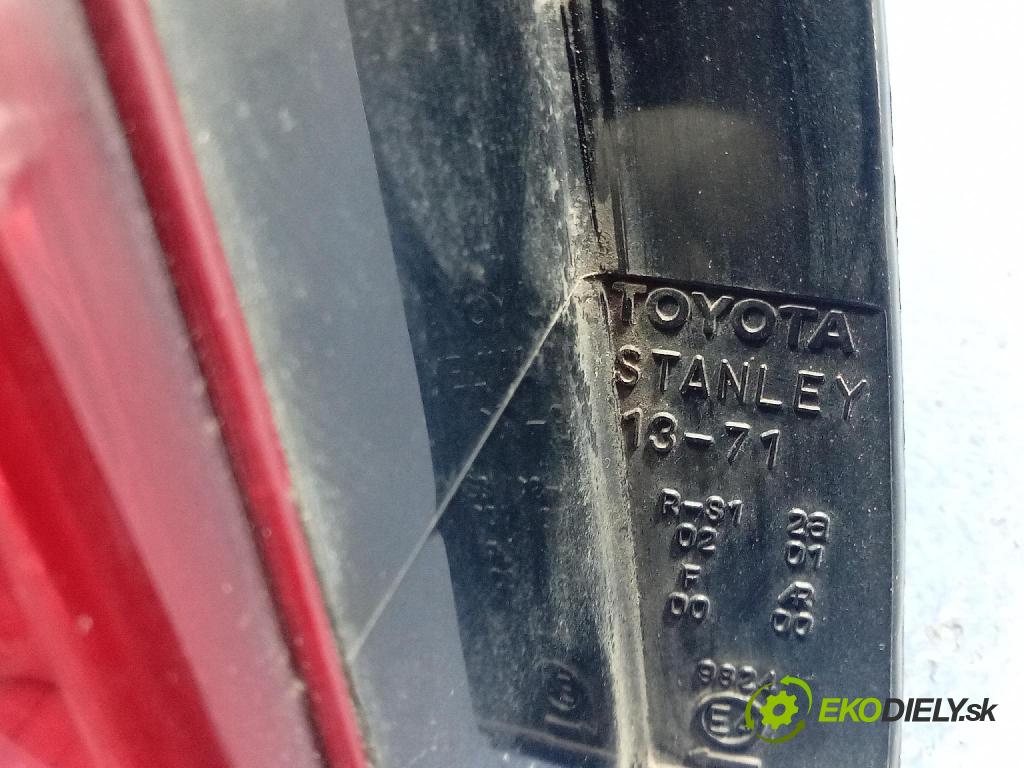 Toyota Verso 2003 svetlo / reflektor zad ľavá Vonkajsia: STANLEY 13-71