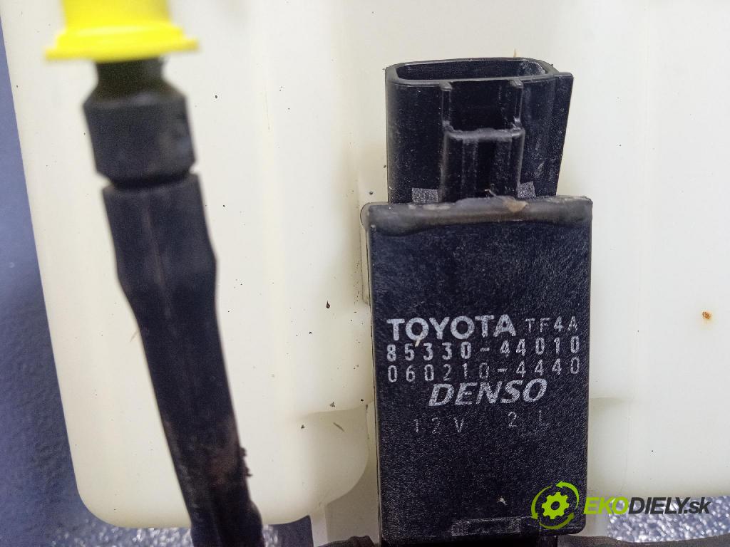 Toyota Verso 2003 nádržka Podložka: 060851-054