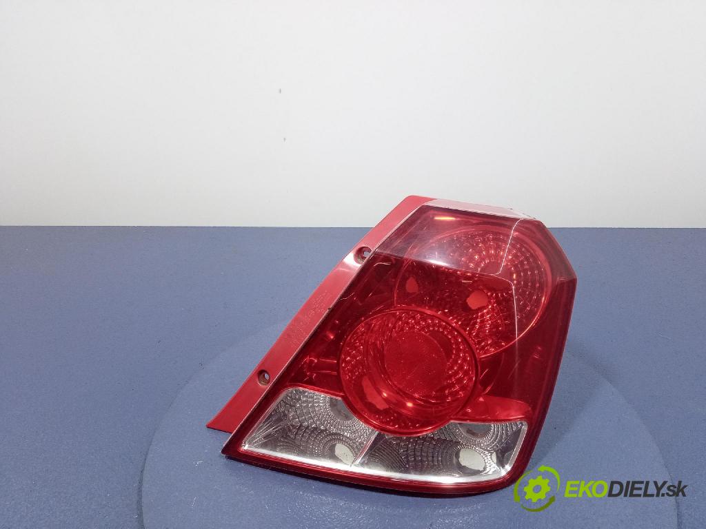 Chevrolet Aveo 2005 svetlo / reflektor zad Prava: Vonkajsia: 300267R