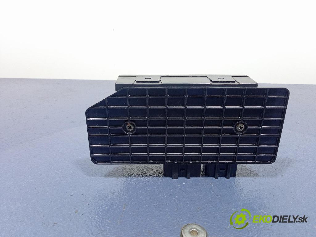 Vw Passat 2002 riadiaca jednotka Komfortu 1C0959799B