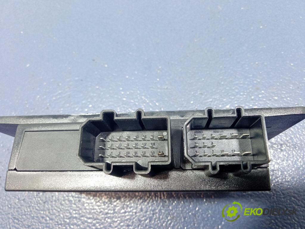 Vw Passat 2002 riadiaca jednotka Komfortu 1C0959799B