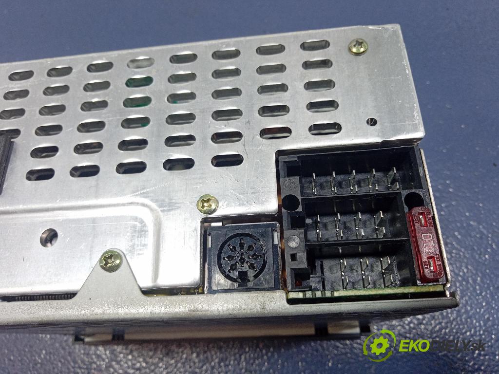 Saab 9-3 2000 Radio I Navigácia: 5043245