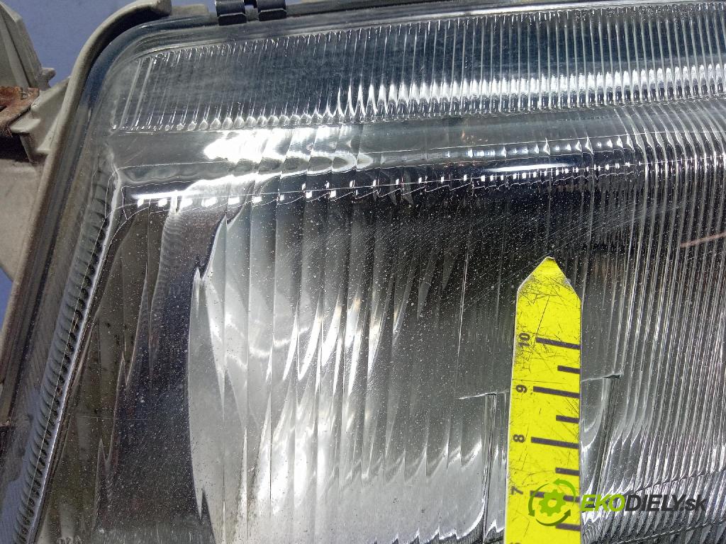 Saab 9-3 2000 Reflektor: v pravo: 88205906