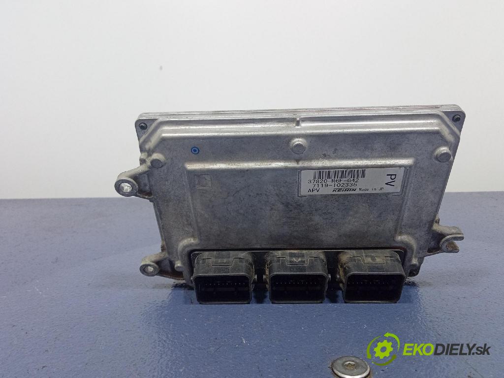 Honda Cr-v 2013 riadiaca jednotka Motor: 37820-R6F-G42