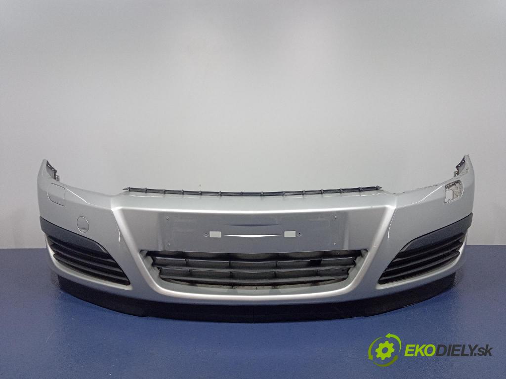 Opel Astra 2006 nárazník Predné