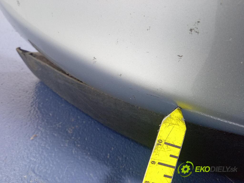 Opel Astra 2006 nárazník Predné