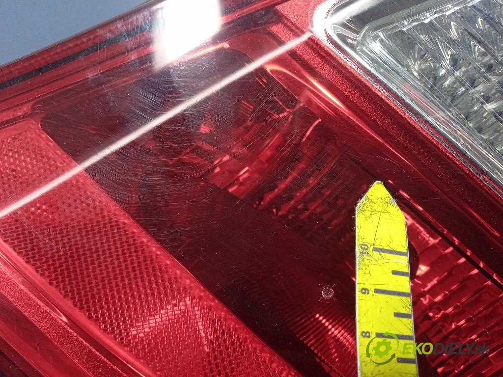 Hyundai I30 2010 svetlo / reflektor zad Prava: Vonkajsia: 92402-2R0