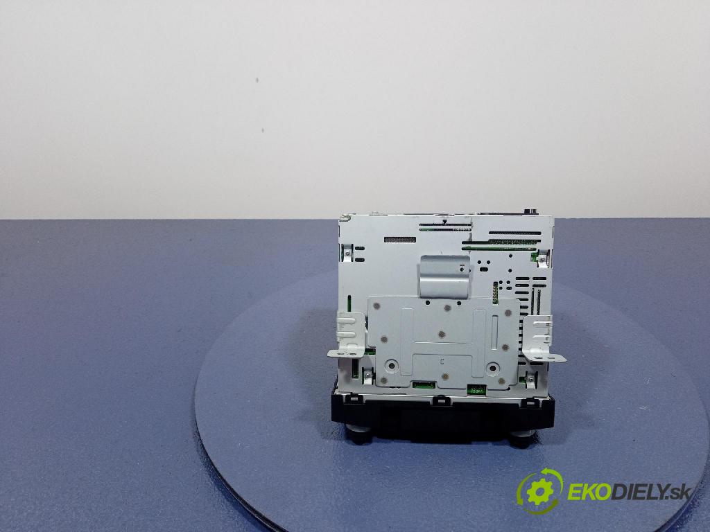 Hyundai I30 2010 Radio I Navigácia: 96160-2L200