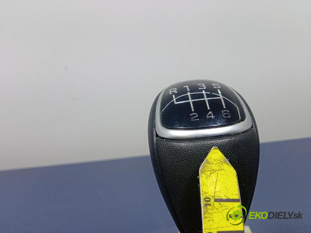 Hyundai Bayon 2023 Páka: Zmeny: 43700Q0400